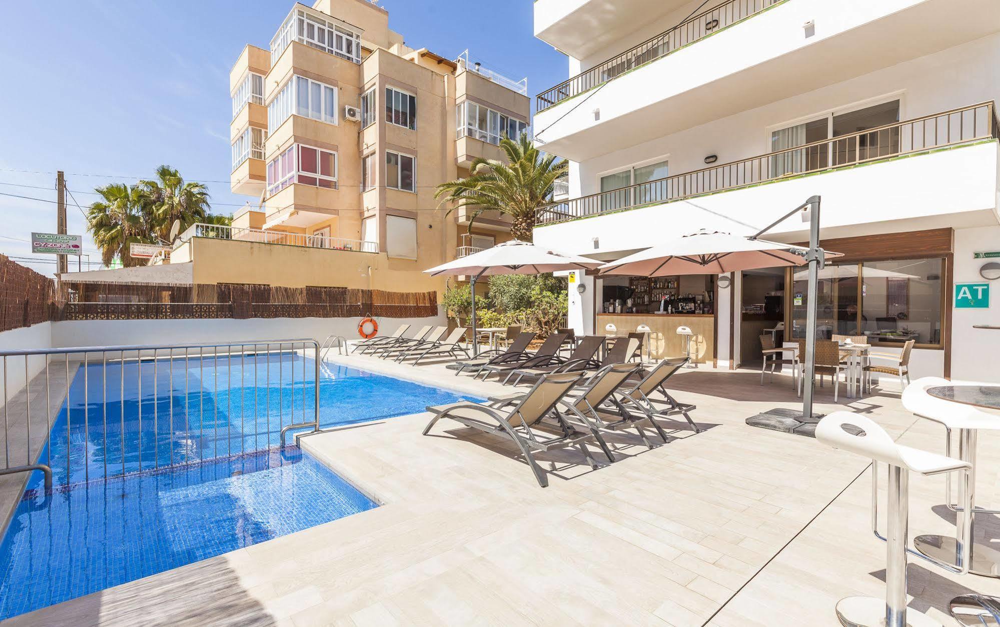 Apartamentos Vistamar II Playa d'en Bossa Esterno foto